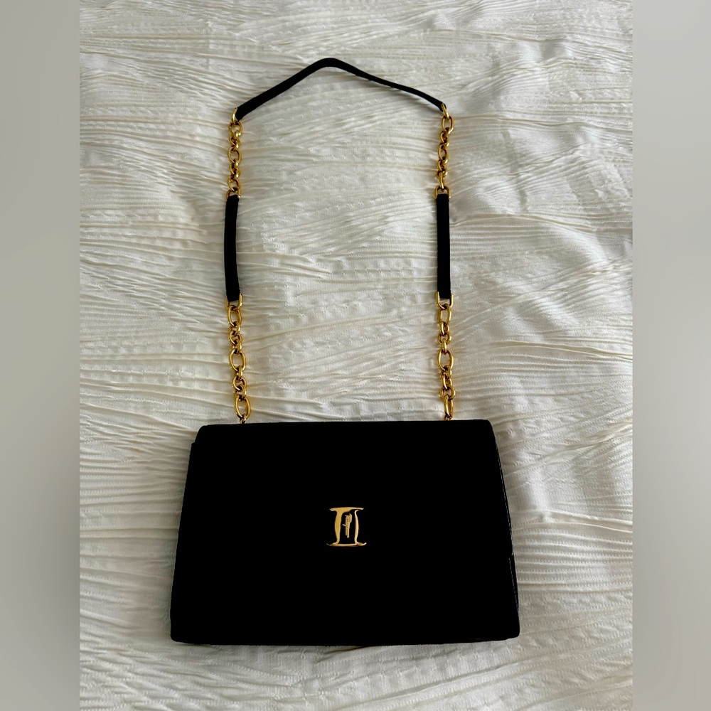 Salvatore Ferragamo shoulder bag - suede black.
